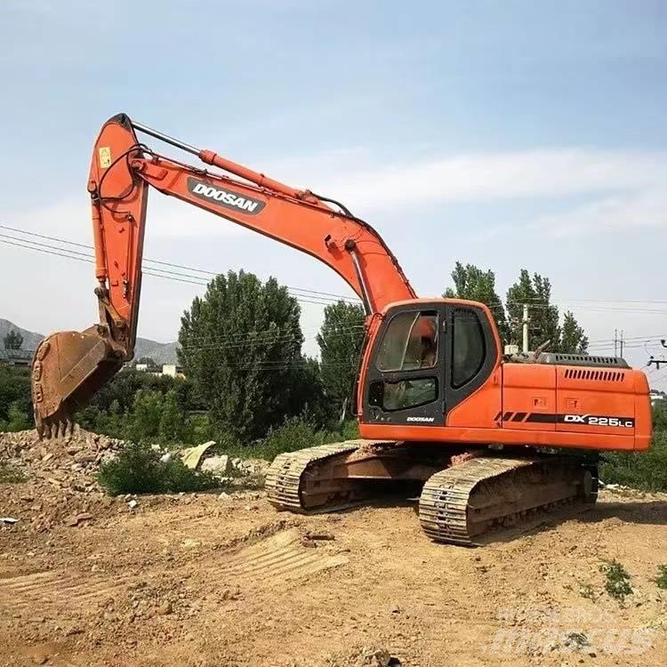 Doosan DX 225 LC-9C 履帶式 挖土機/掘鑿機/挖掘機