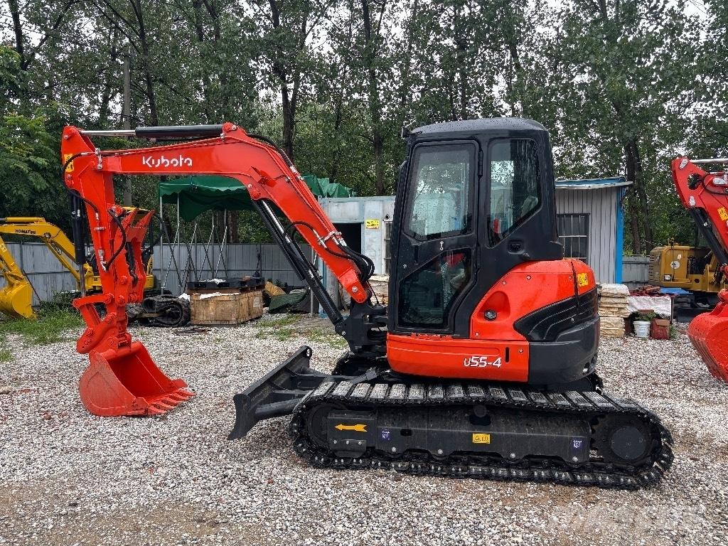 Kubota U 55-4 小型挖土機/掘鑿機<7t(小型挖掘機)