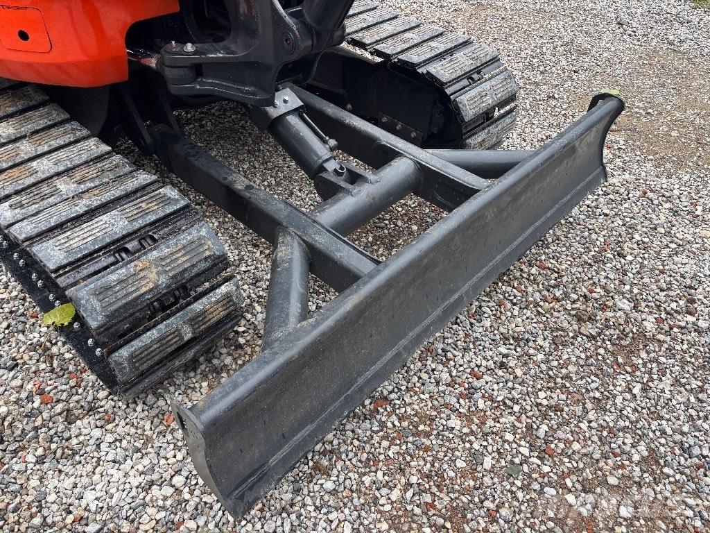 Kubota U 55-4 小型挖土機/掘鑿機<7t(小型挖掘機)