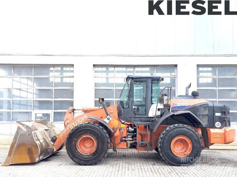 Hitachi ZW 250-6 輪胎式裝載機