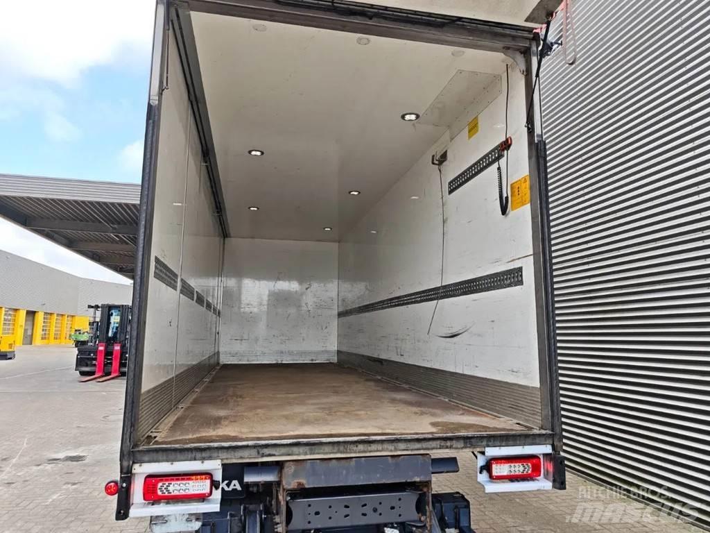 Volvo FM 340 4x2 貨箱式卡車