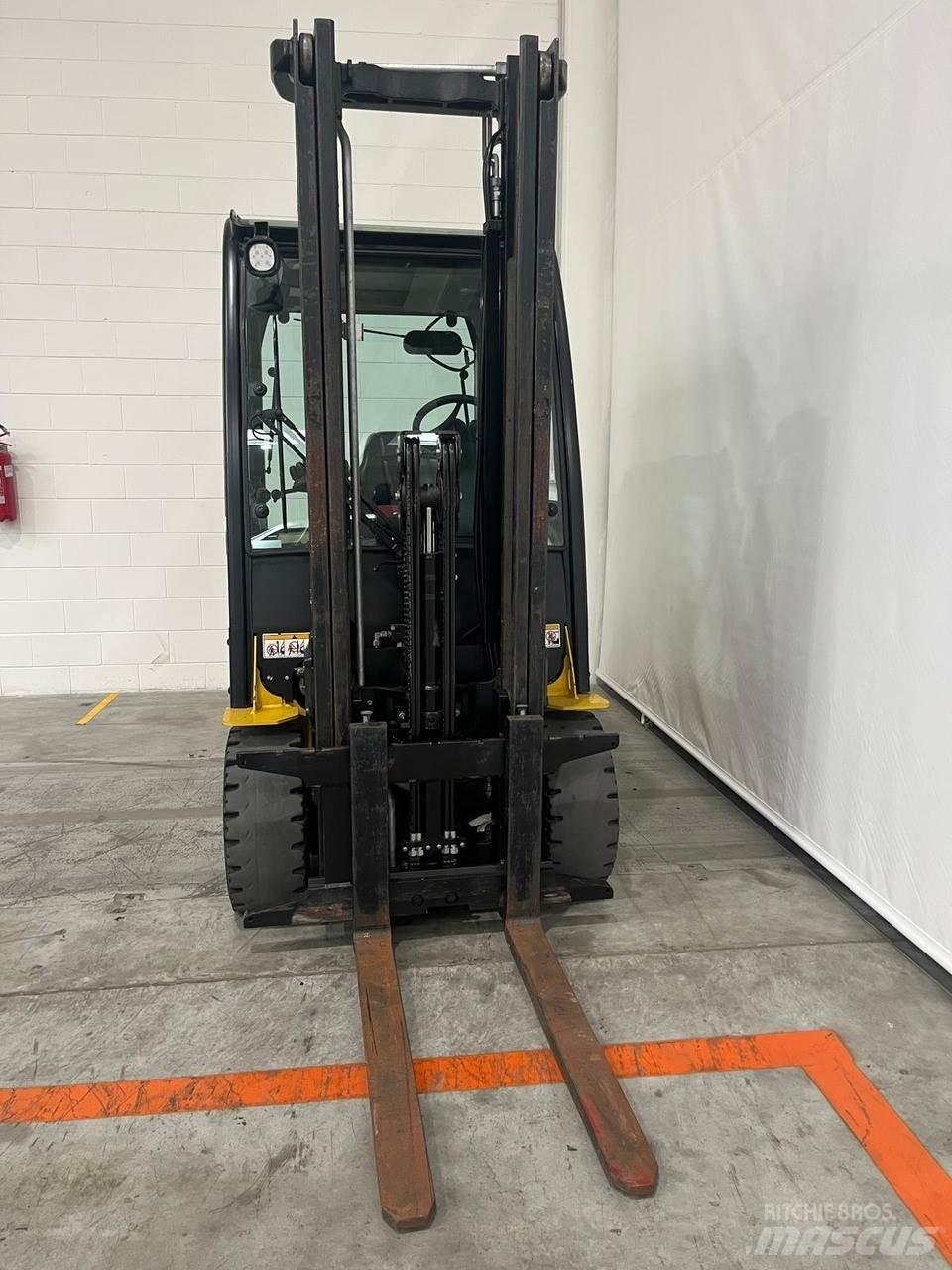 Yale ERP30VL 電動堆高機