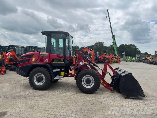 Yanmar V 80-5 輪胎式裝載機