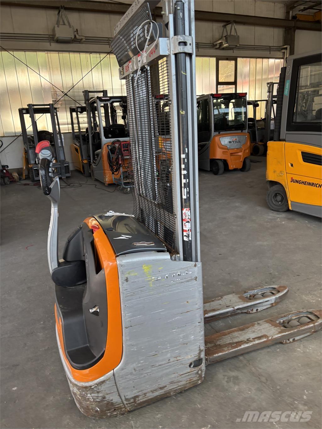 Still EXV 12i 自走式堆積機