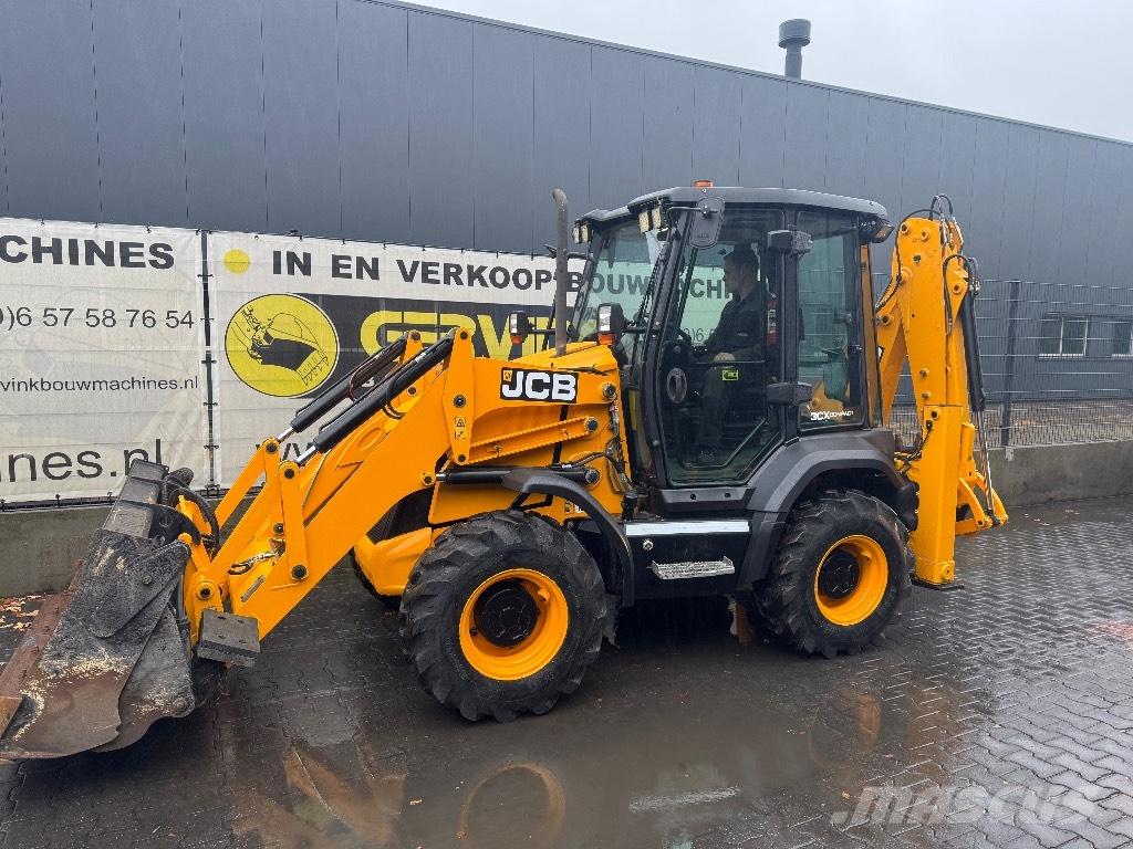 JCB 3CX compact 反鏟裝載機