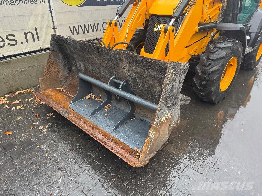 JCB 3CX compact 反鏟裝載機