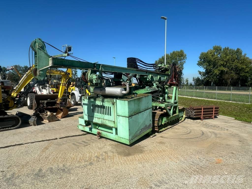 Dynamic Bohrgerät 鑽井機