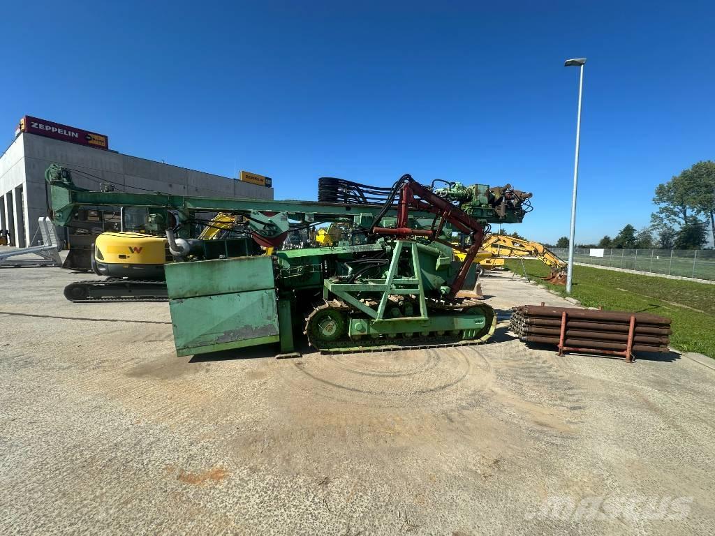 Dynamic Bohrgerät 鑽井機