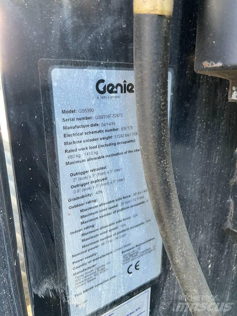 Genie 5390RT 剪式升降機