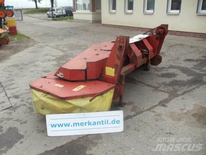  Mezög M 1020 裝載與牽引式割草機