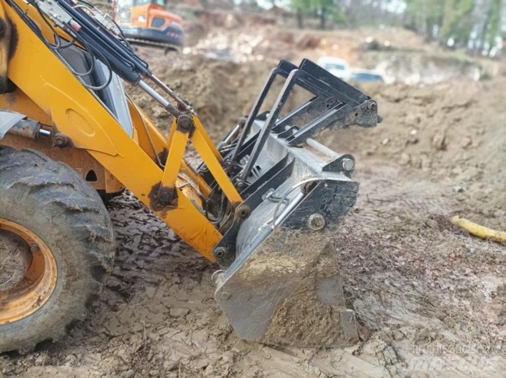 JCB 3 CX 反鏟裝載機