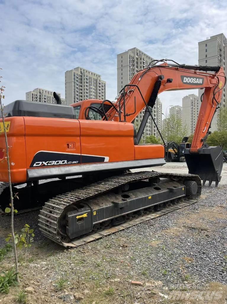 Doosan DX 300 LC 履帶式 挖土機/掘鑿機/挖掘機