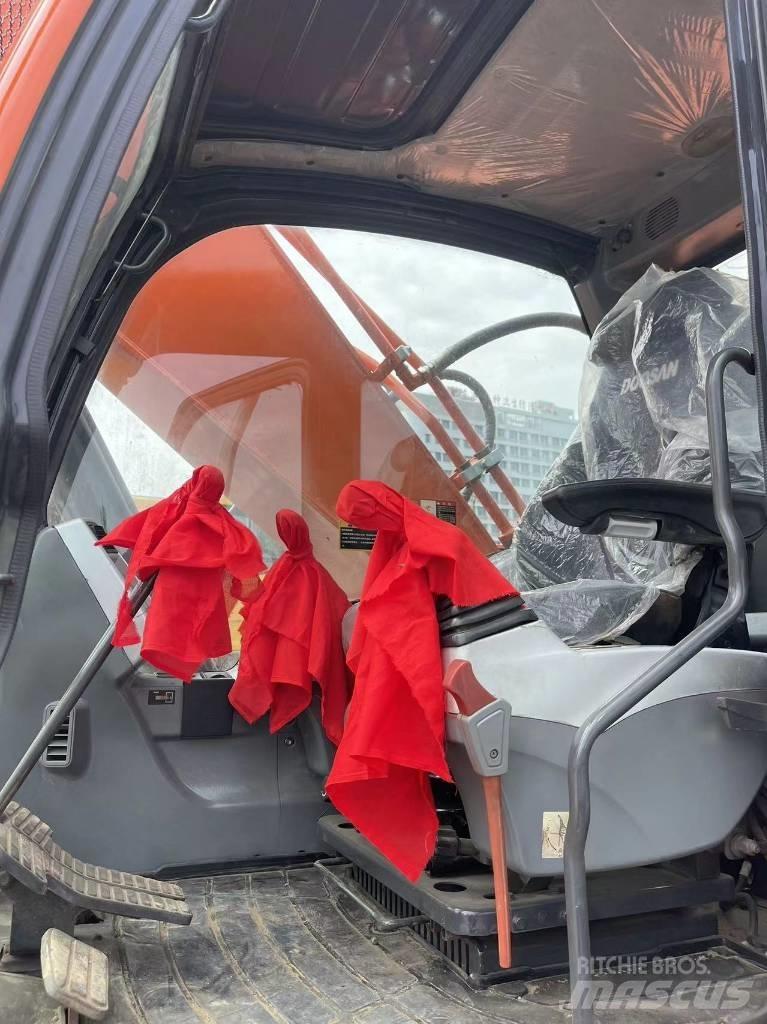 Doosan DX 300 LC 履帶式 挖土機/掘鑿機/挖掘機