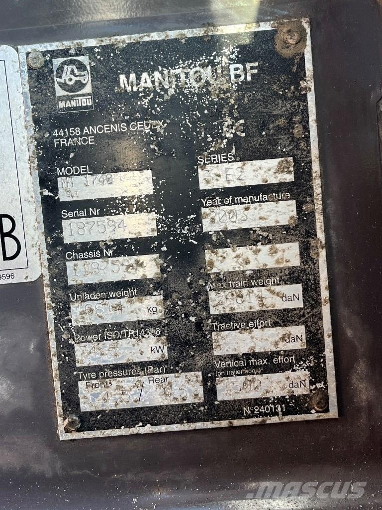 Manitou 1740 伸縮臂操作車