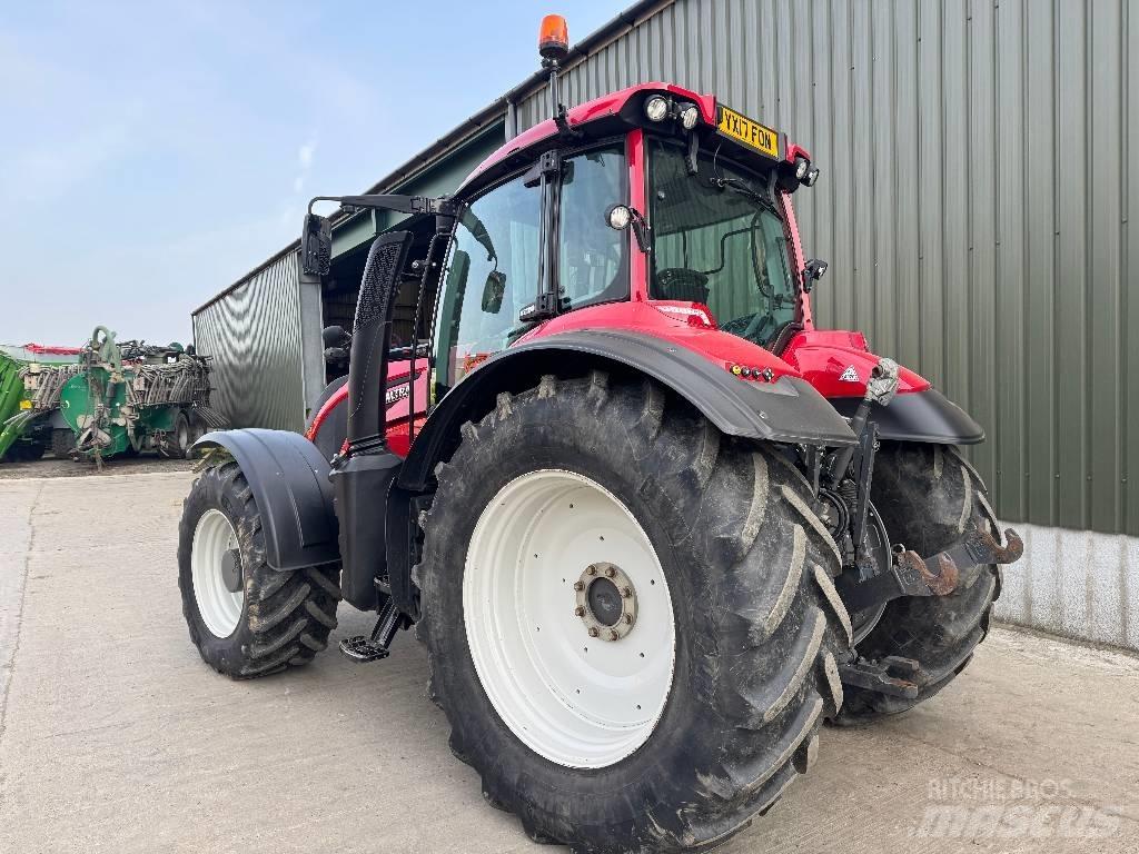 Valtra T194 Versu 曳引機