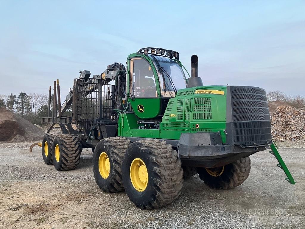 John Deere 1910G 集運機