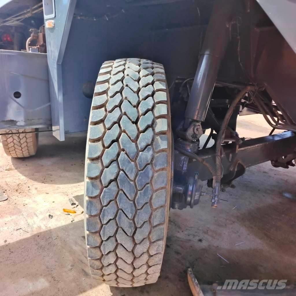 XCMG XCA 200 塔式起重機