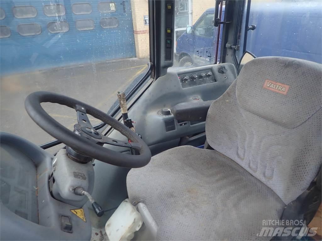Valtra 900 曳引機