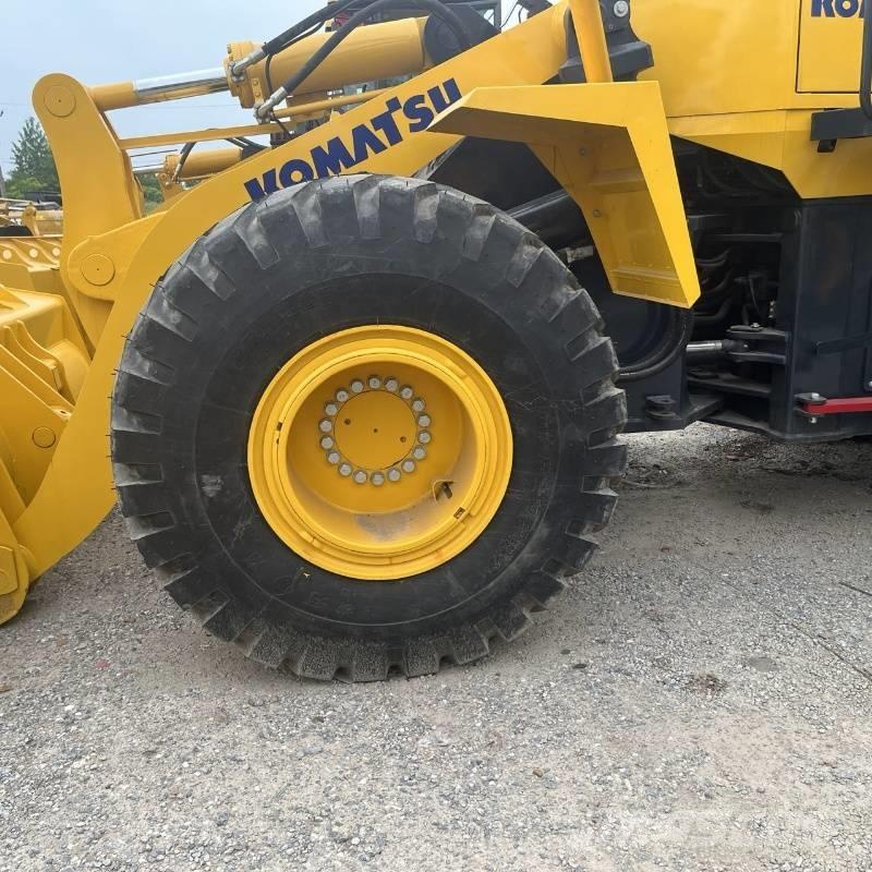 Komatsu WA 380 輪胎式裝載機