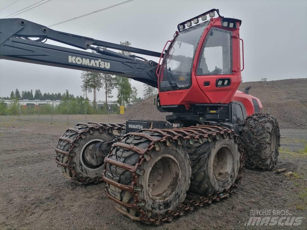 Komatsu 911 收穫機