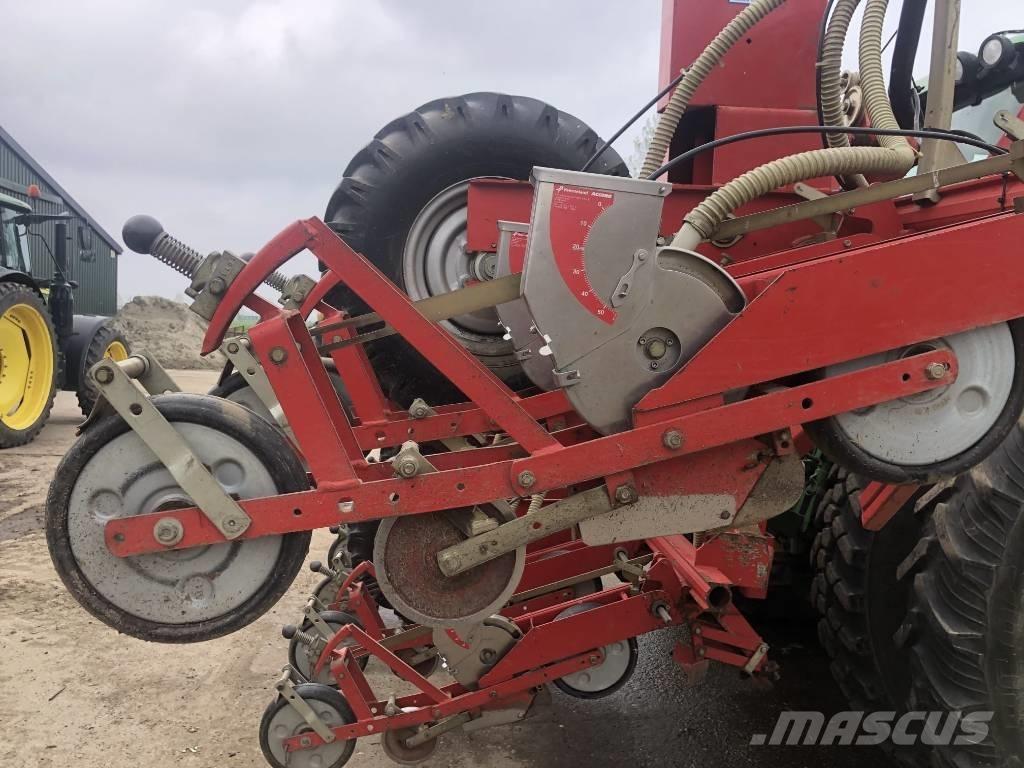 Kverneland Miniair S 精密播種機