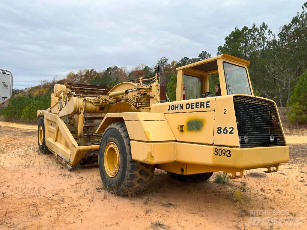 DEERE 862 刮土機