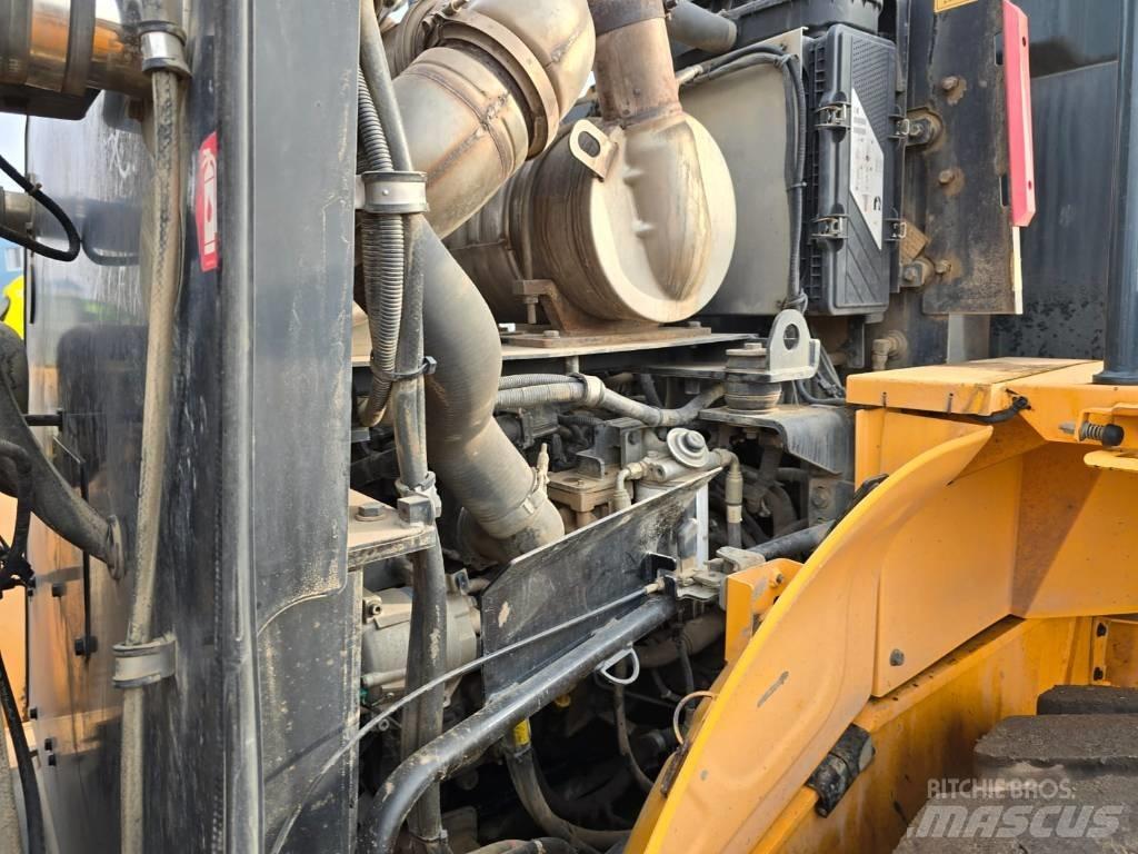 Hyundai HL 960 輪胎式裝載機