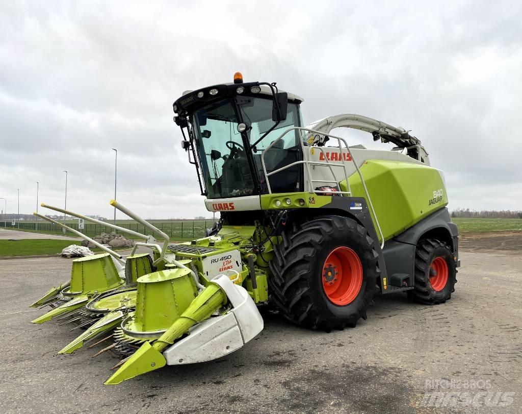 CLAAS Jaguar 840 牧草收穫機