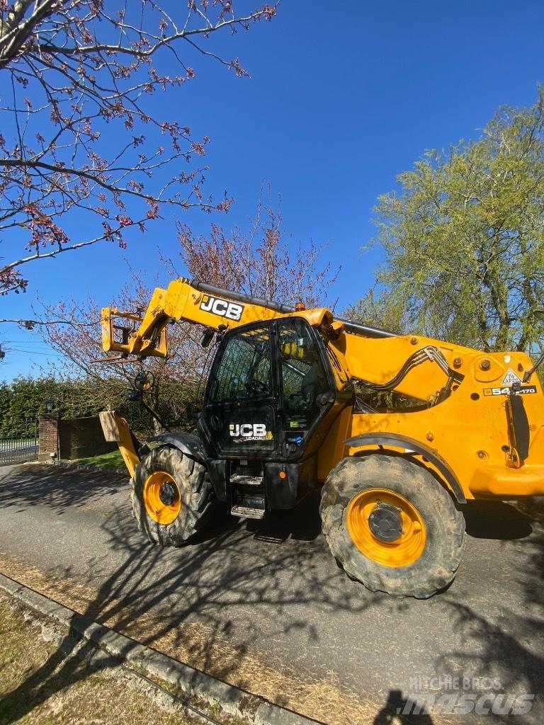JCB 540-170 伸縮臂操作車