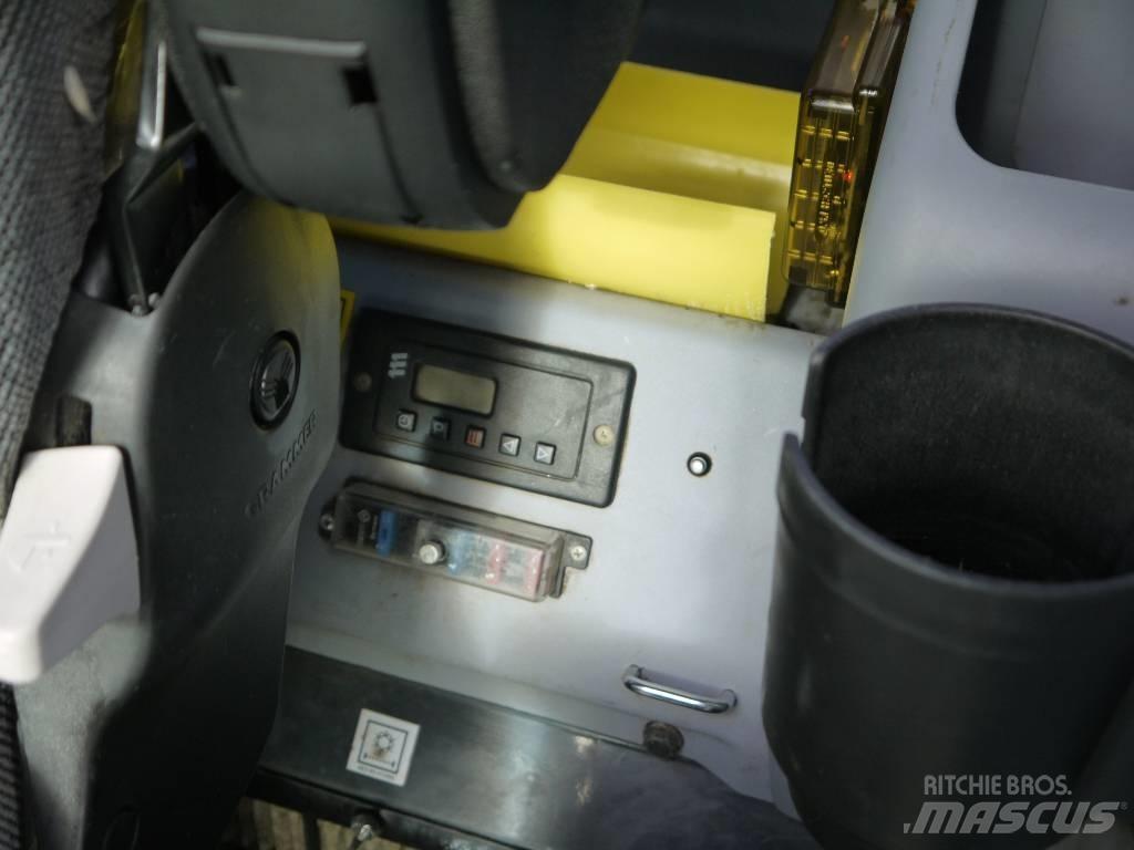 Komatsu PW 160-7E0 旋轉式挖土機/掘鑿機/挖掘機