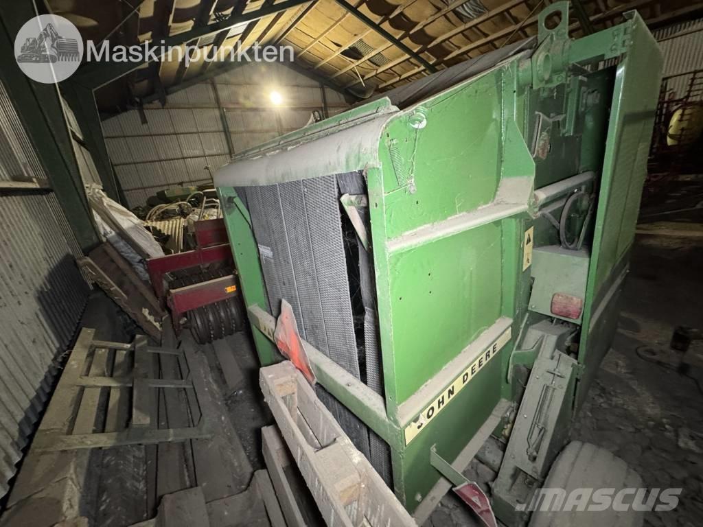 John Deere 545 圓型牧草打包機