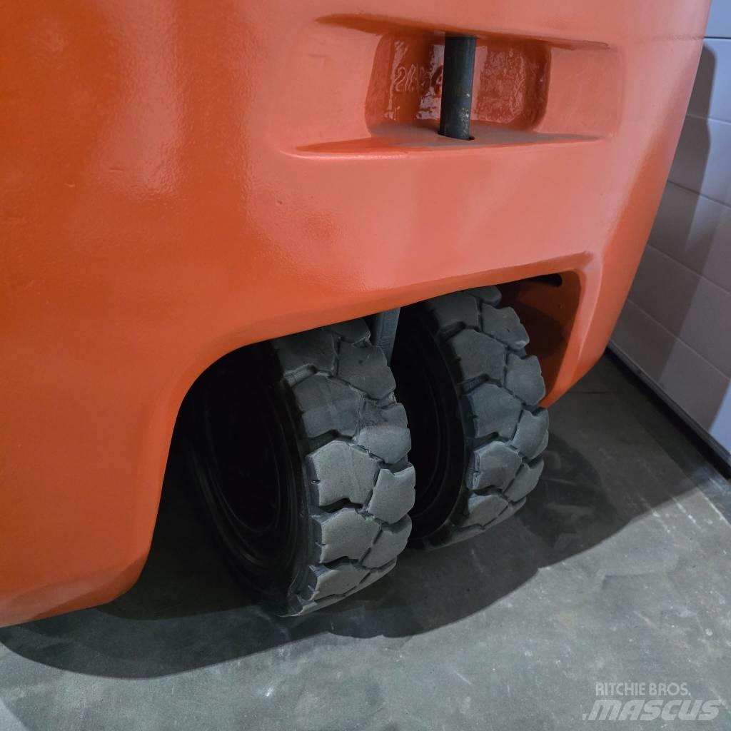 Toyota 8 FBEK 16 T 電動堆高機