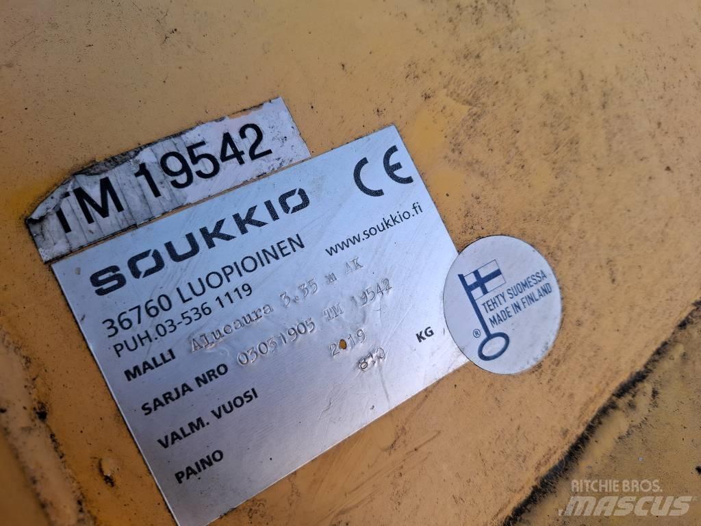 Soukkio AK 3400 刮雪板和犁