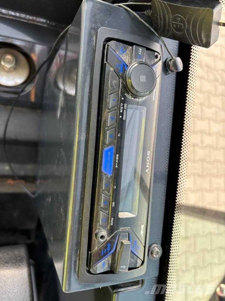  **SOLD** Kubota KX 027-4 小型挖土機/掘鑿機<7t(小型挖掘機)