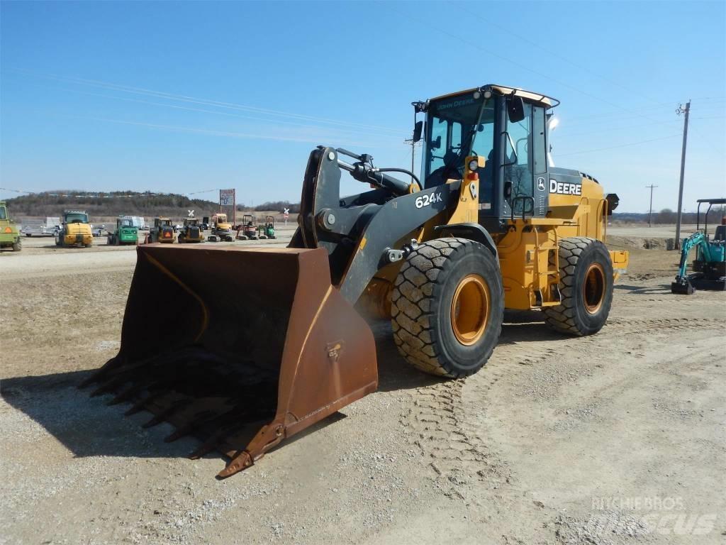 John Deere 624K 輪胎式裝載機