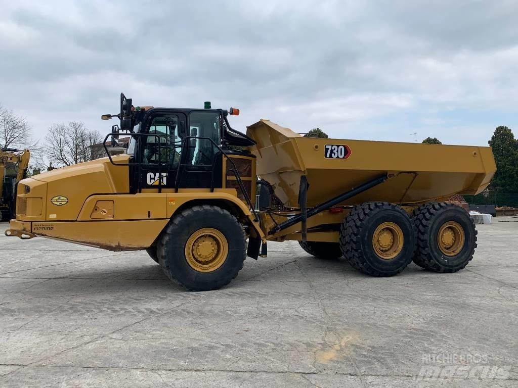CAT 730 鉸接式起吊車