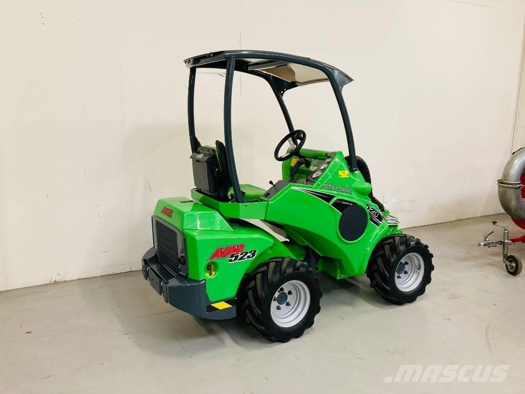 Avant 523 小型裝載機
