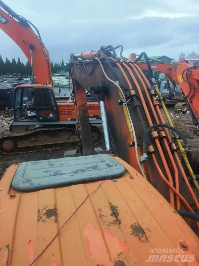 Doosan DX 260LC 履帶式 挖土機/掘鑿機/挖掘機
