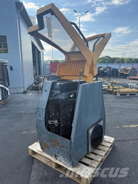 Liebherr L 556 散熱器/水箱