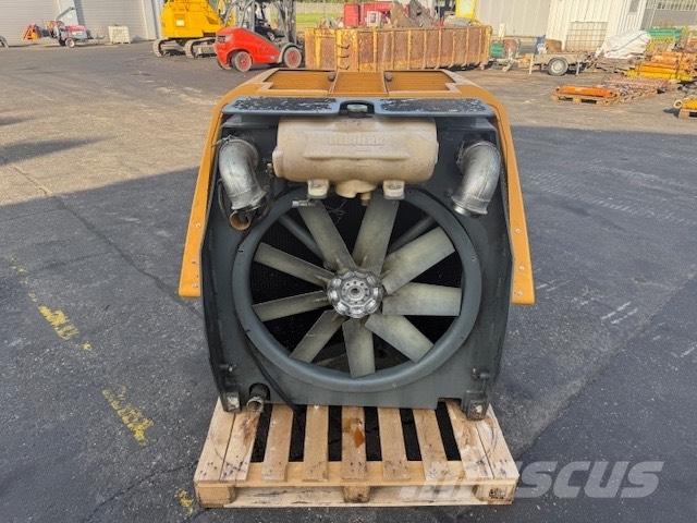 Liebherr L 556 散熱器/水箱