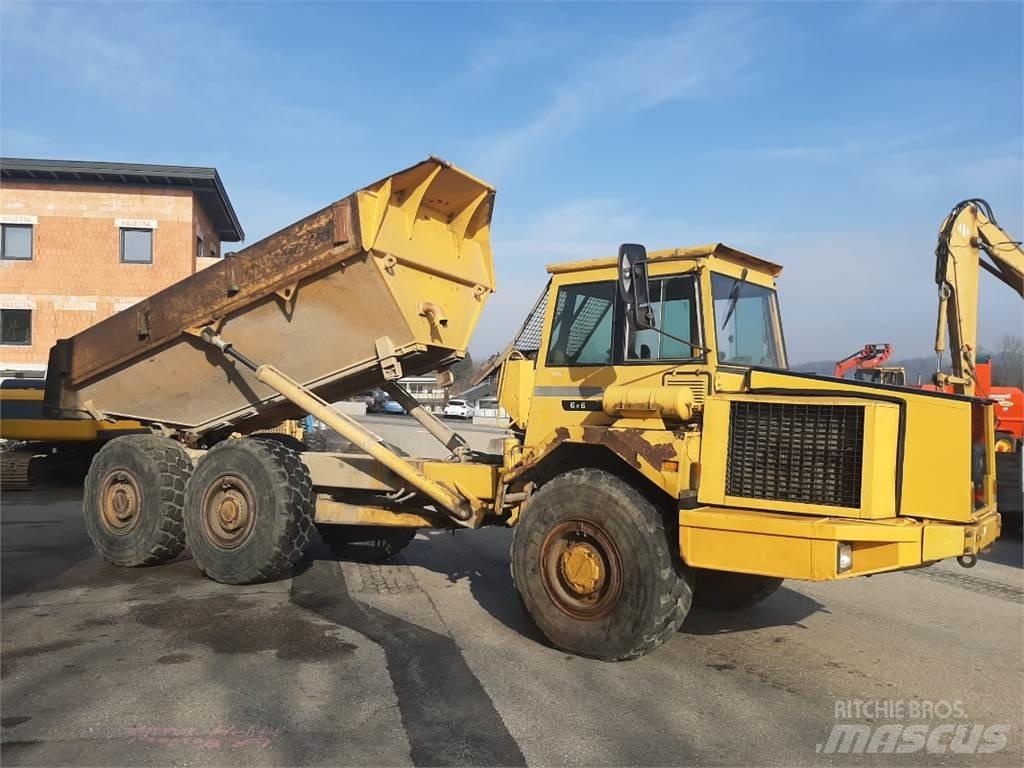 Volvo A25B 6x6 鉸接式起吊車