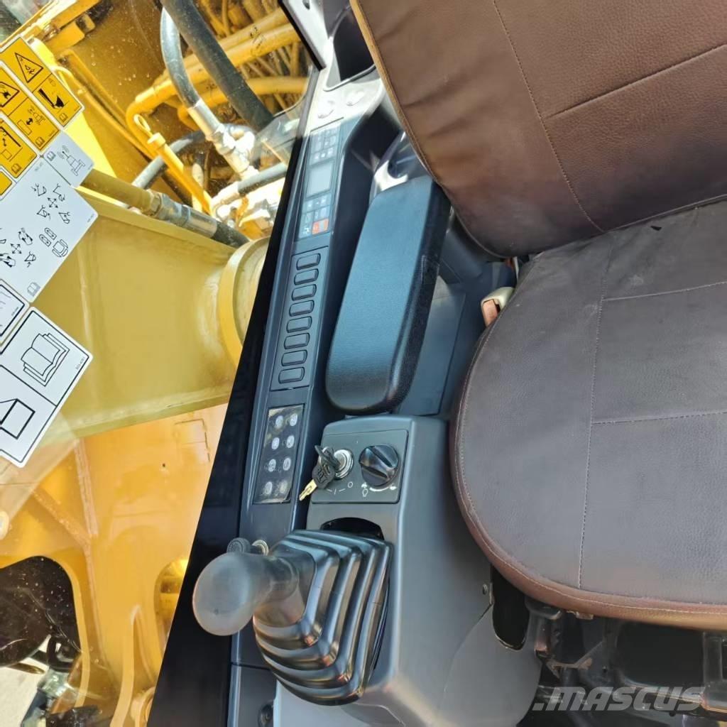 CAT 320 D 履帶式 挖土機/掘鑿機/挖掘機