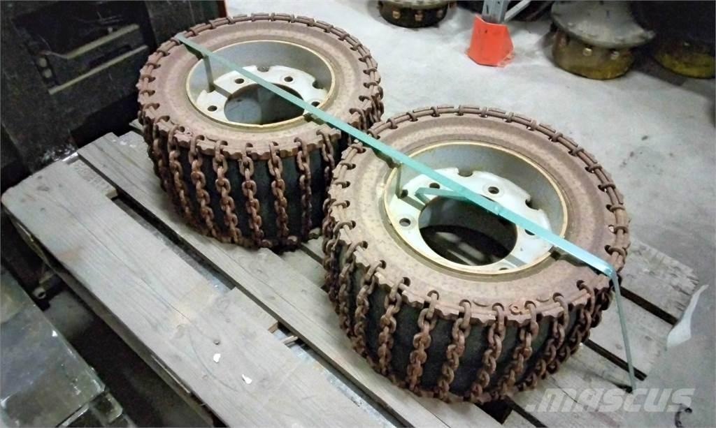 Valmet / Komatsu 360 收穫機頭