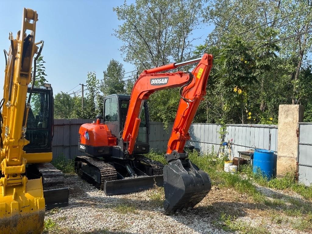 Doosan DH 60-7 小型挖土機/掘鑿機<7t(小型挖掘機)