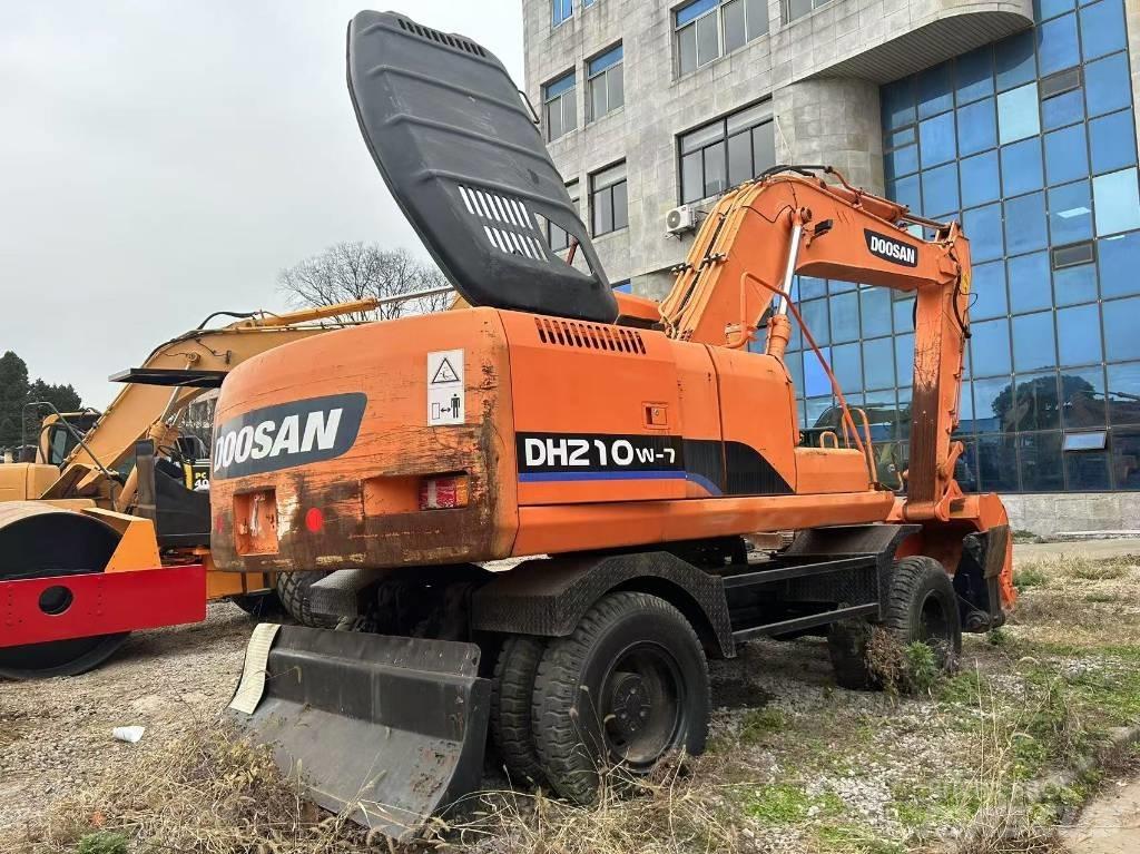 Doosan DH 210 W 旋轉式挖土機/掘鑿機/挖掘機