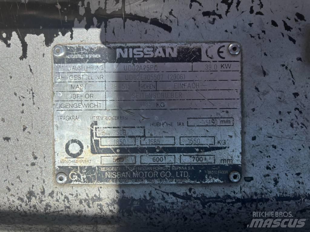 Nissan UD02A25PQ 液化石油氣LPG卡車