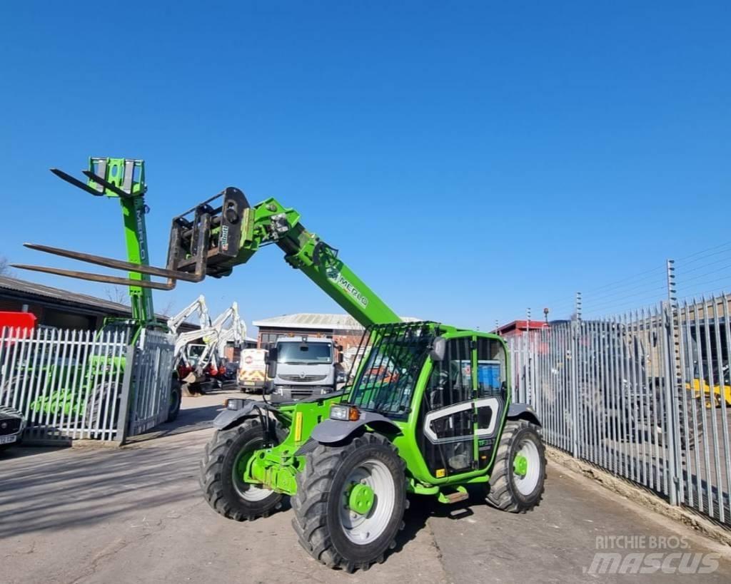 Merlo TF 33.7 伸縮臂操作車