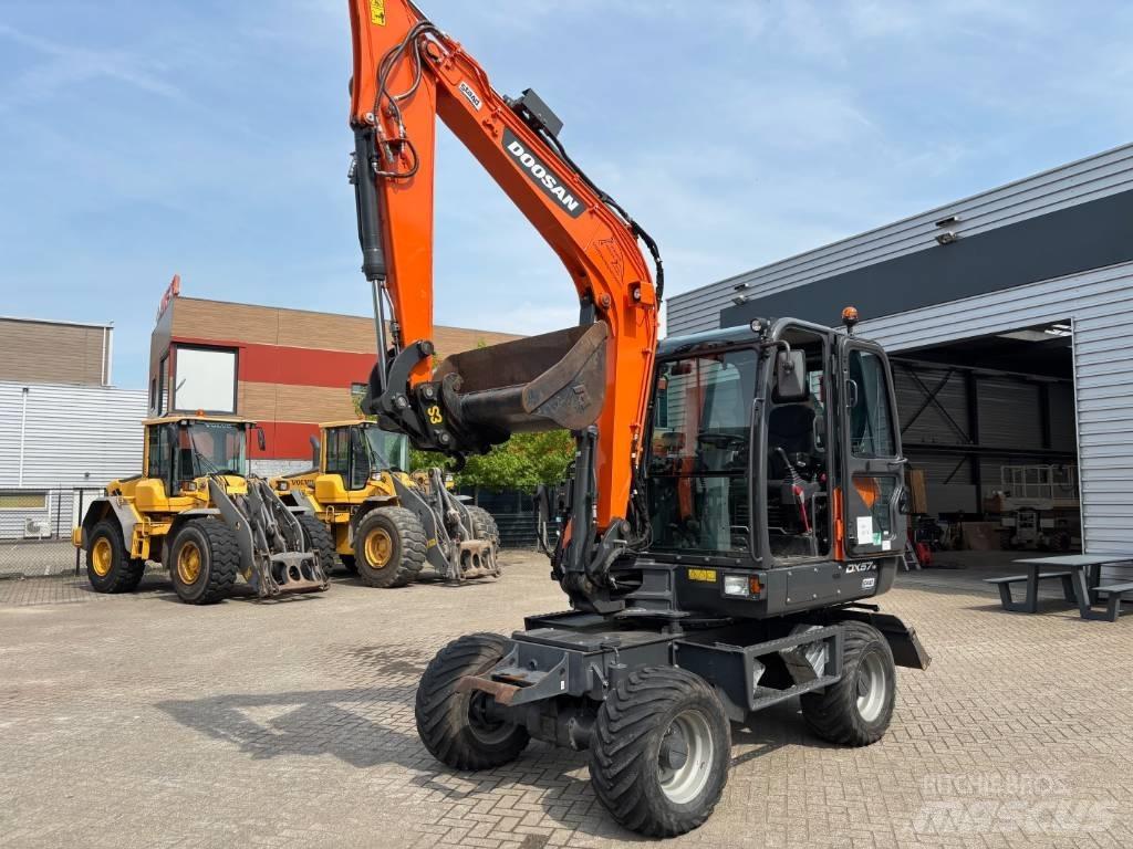 Doosan DX 57 旋轉式挖土機/掘鑿機/挖掘機