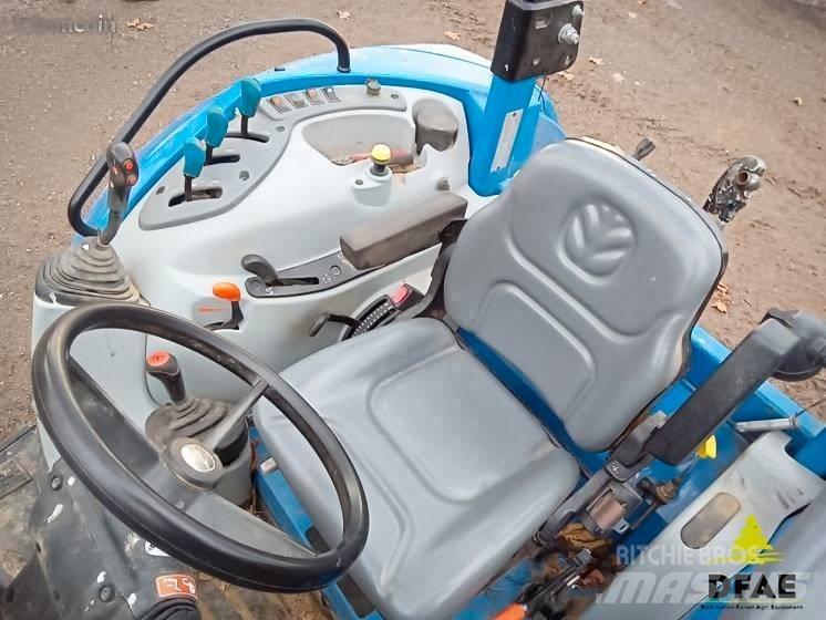 New Holland T 4.85 曳引機