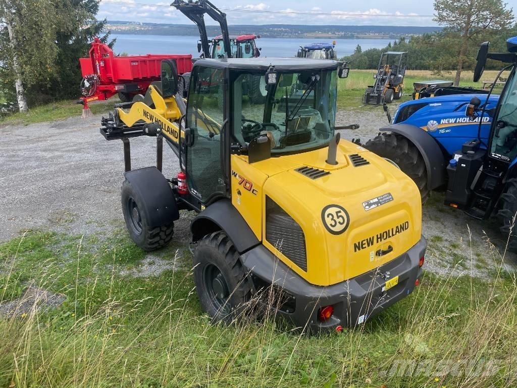 New Holland W70C 輪胎式裝載機
